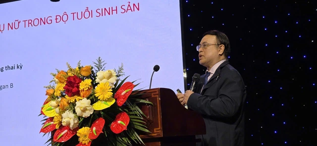 TS Trần Đăng Khoa, Phó Cục trưởng Cục Bà mẹ và Trẻ em phát biểu tại hội thảo